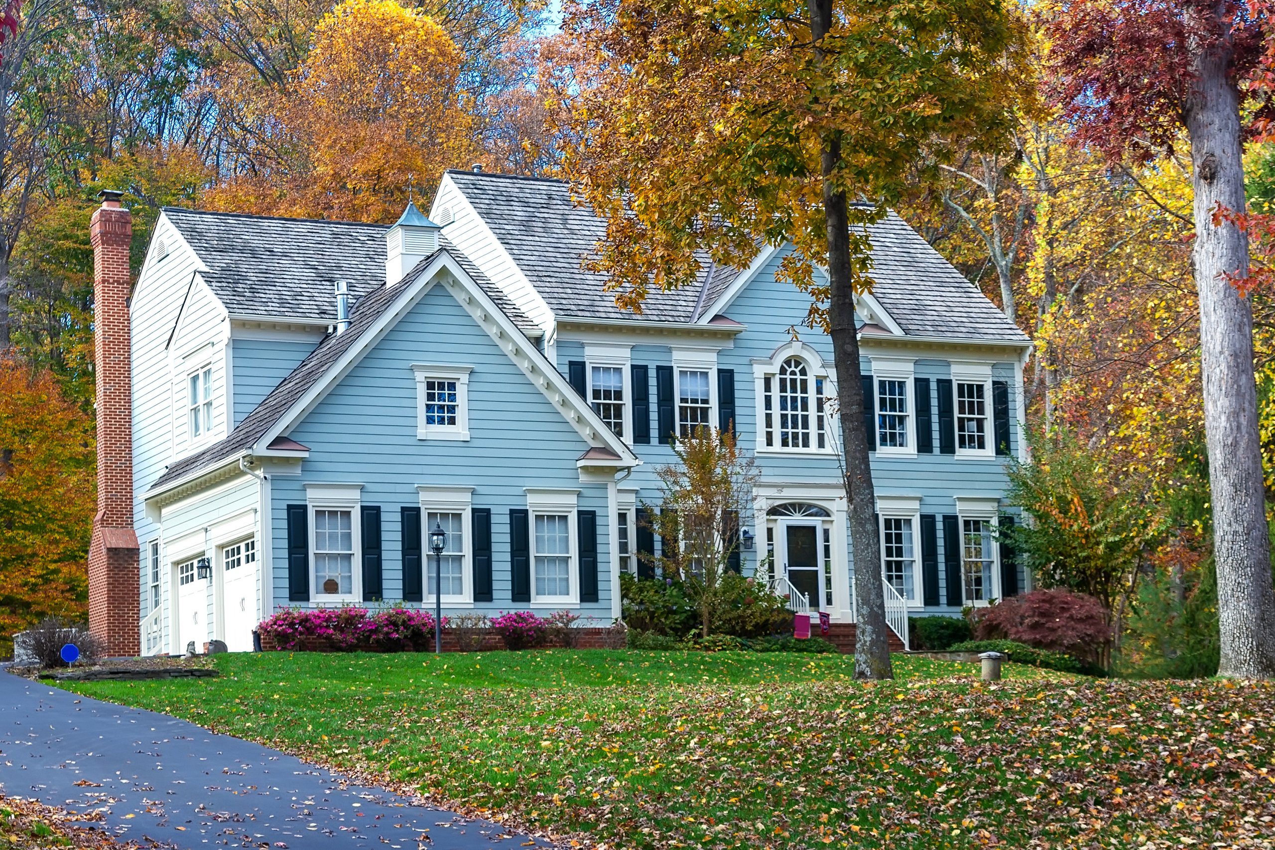 Why Schedule Your Roof Replacement Before Fall: Expert Tips from Dick’s Roof Repair